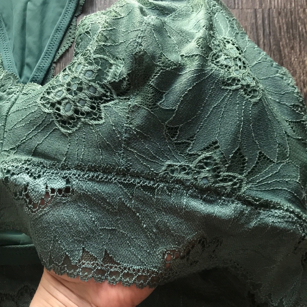 SOLD NWOT aerie Floral Lace Racer Back Bralette - Picture 4 of 10